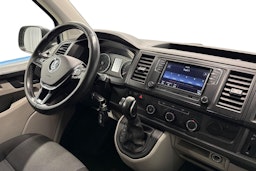 harmaa Volkswagen Transporter 2017 kuva 11.