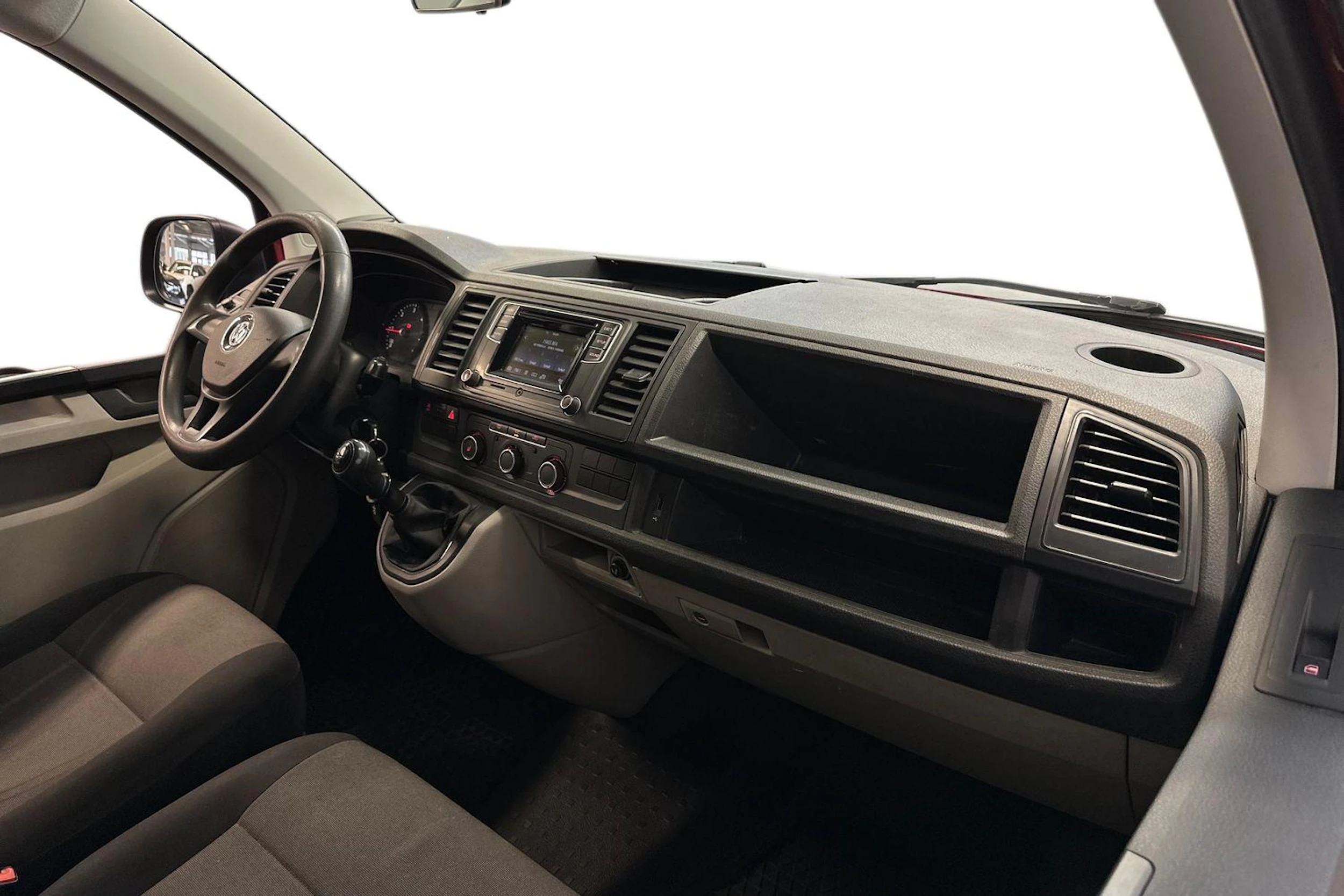 punainen Volkswagen Transporter 2017 kuva 9.