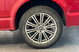 punainen Volkswagen Transporter 2017 kuva 22.