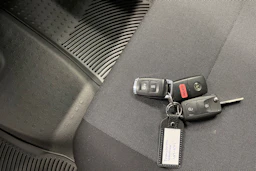 Harmaa Volkswagen TRANSPORTER 2018 kuva 17.