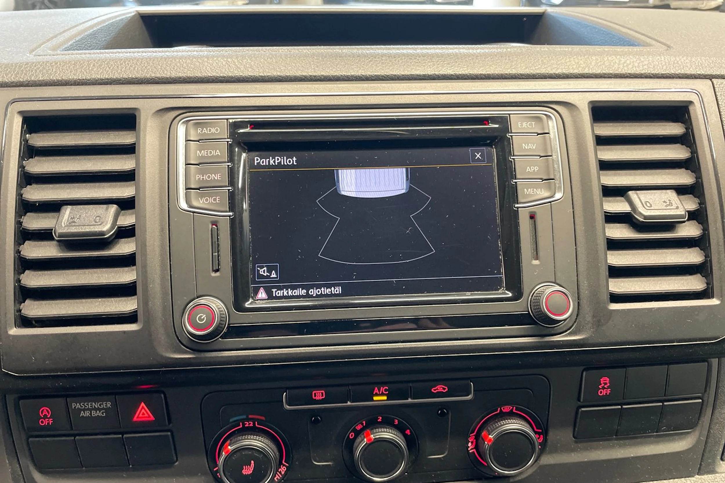 Harmaa Volkswagen TRANSPORTER 2018 kuva 18.