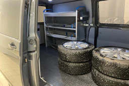 Harmaa Volkswagen TRANSPORTER 2018 kuva 22.