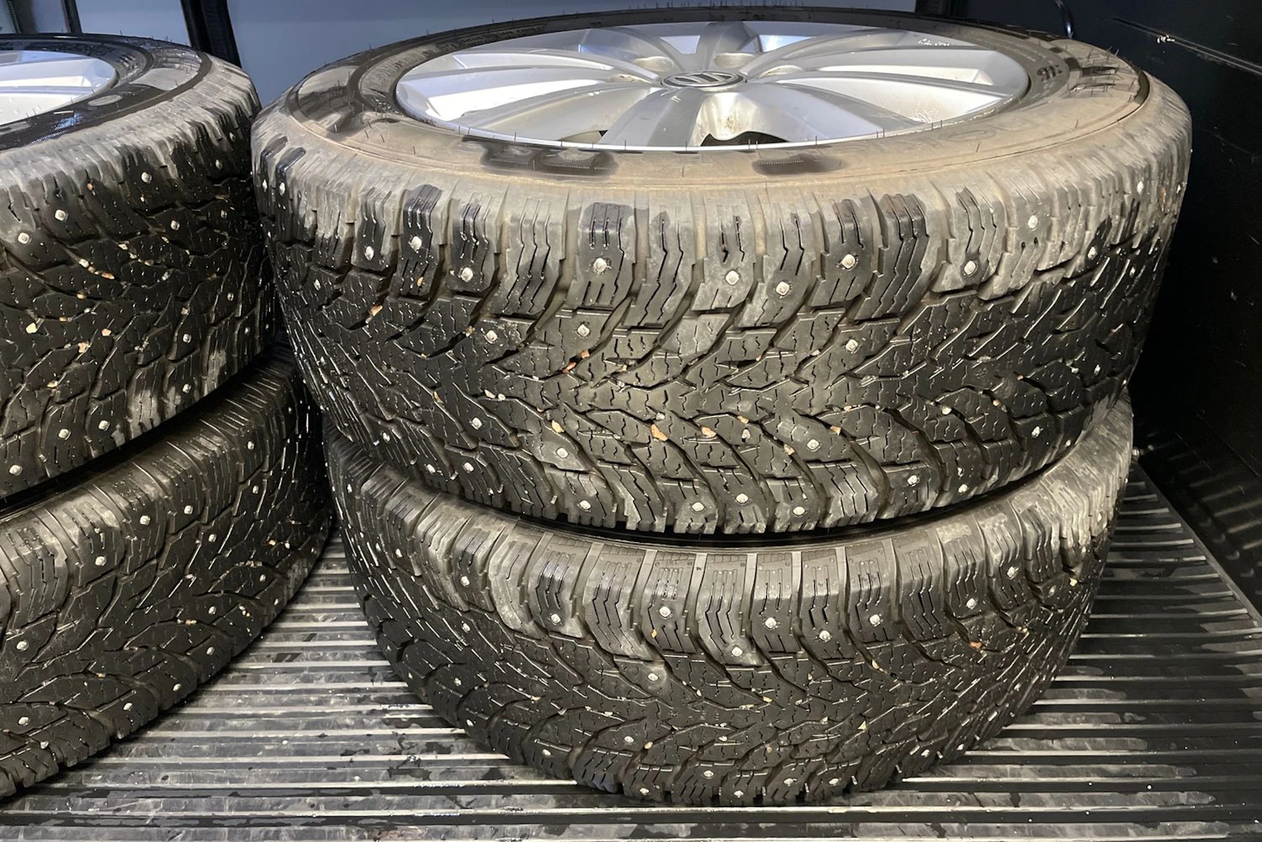 Harmaa Volkswagen TRANSPORTER 2018 kuva 23.