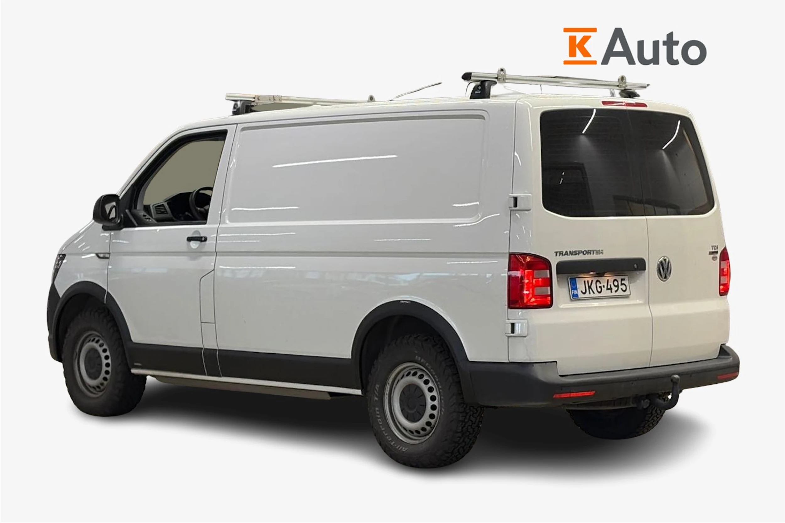 valkoinen Volkswagen Transporter 2017 kuva 2.