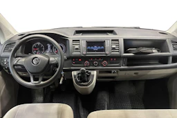 valkoinen Volkswagen Transporter 2017 kuva 7.