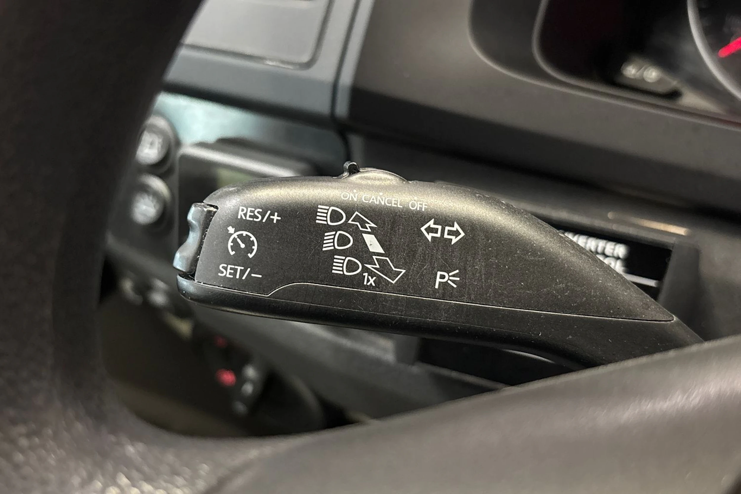 valkoinen Volkswagen Transporter 2017 kuva 14.