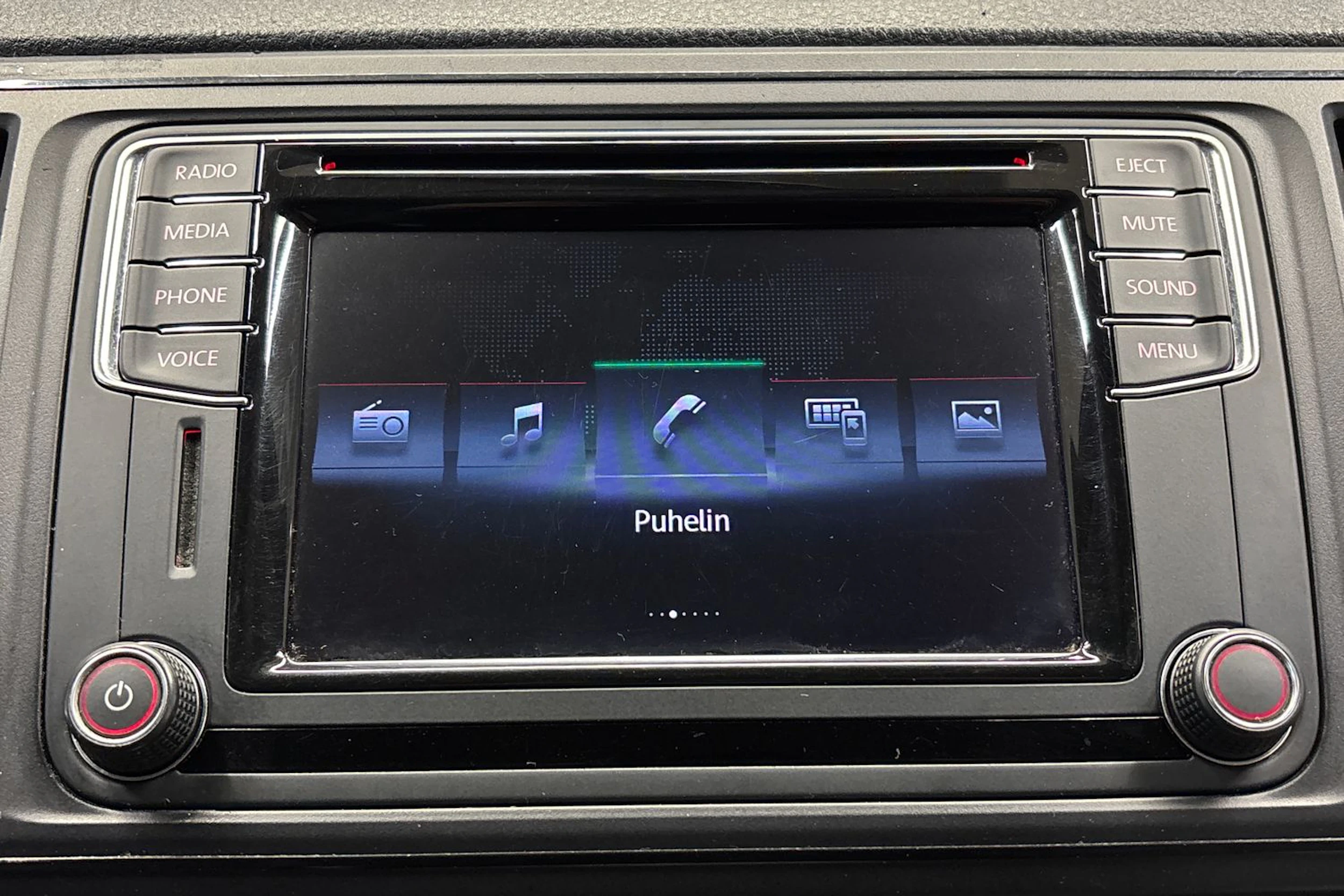 valkoinen Volkswagen Transporter 2017 kuva 19.