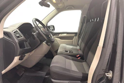 musta Volkswagen Transporter 2017 kuva 9.