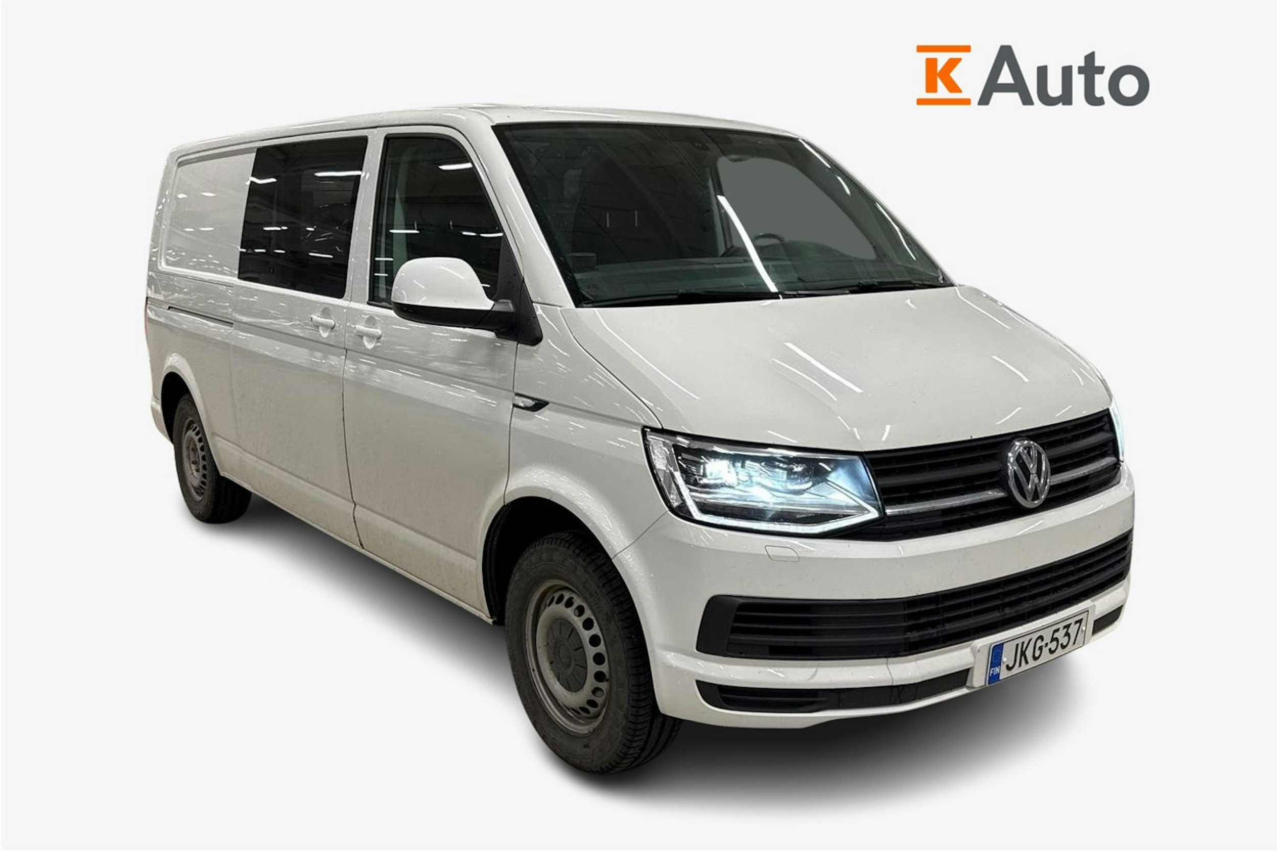 valkoinen Volkswagen Transporter 2017 kuva 1.