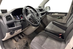 valkoinen Volkswagen Transporter 2017 kuva 3.