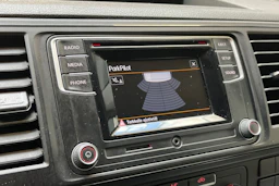 harmaa Volkswagen Transporter 2017 kuva 18.