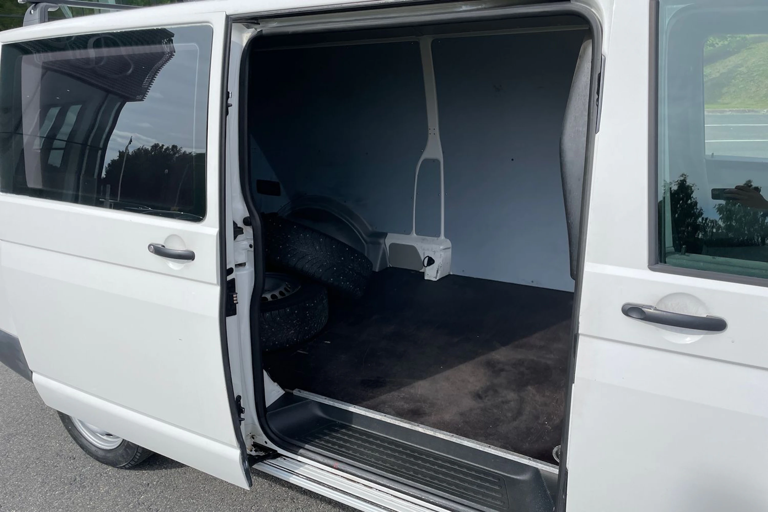 Valkoinen Volkswagen TRANSPORTER 2017 kuva 22.