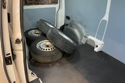 Valkoinen Volkswagen TRANSPORTER 2017 kuva 23.