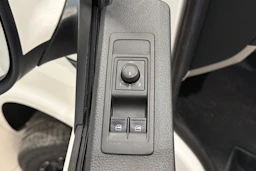 Valkoinen Volkswagen TRANSPORTER 2017 kuva 15.