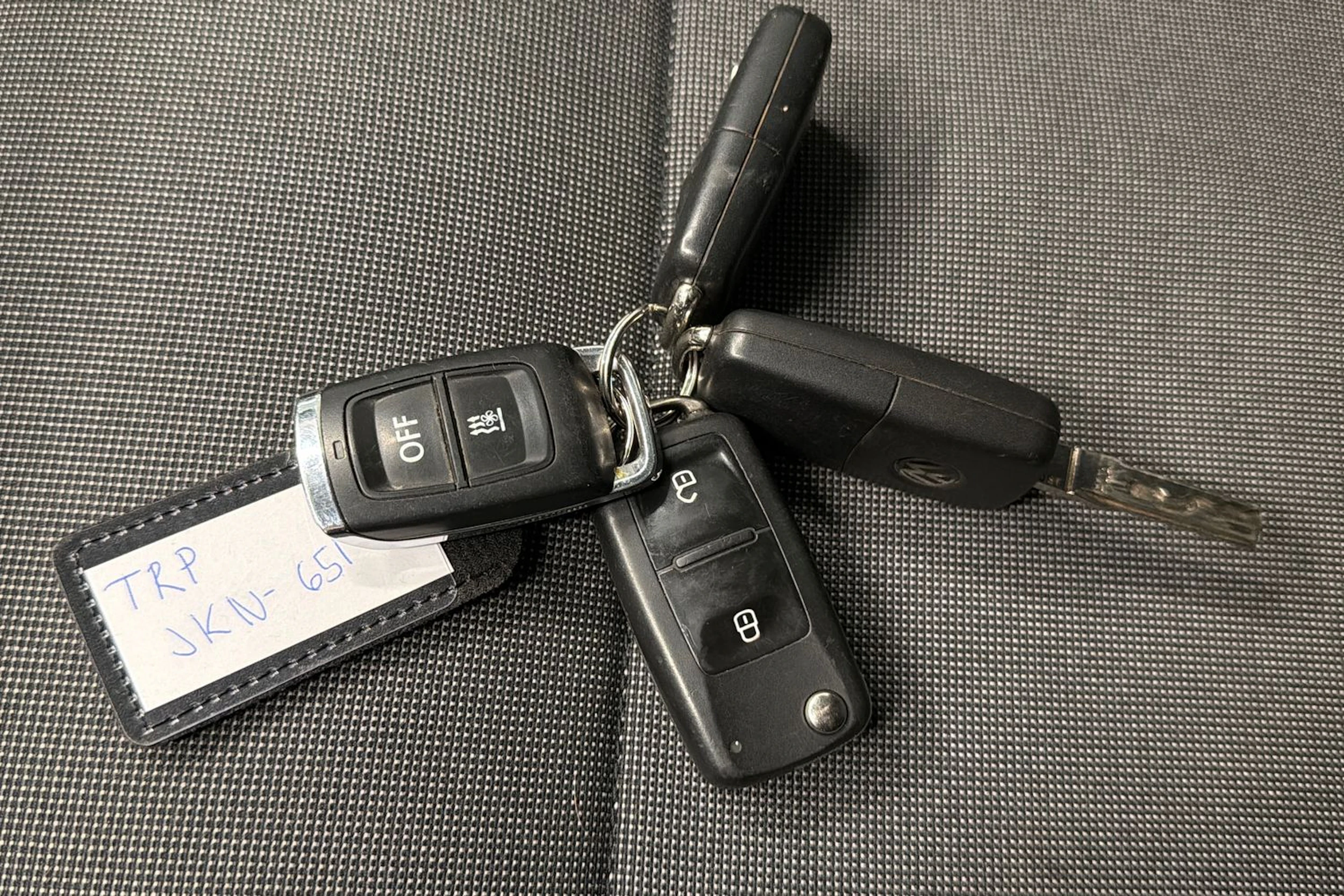 Valkoinen Volkswagen TRANSPORTER 2017 kuva 25.