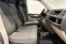 Valkoinen Volkswagen TRANSPORTER 2017 kuva 26.