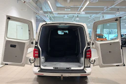 Valkoinen Volkswagen TRANSPORTER 2017 kuva 30.