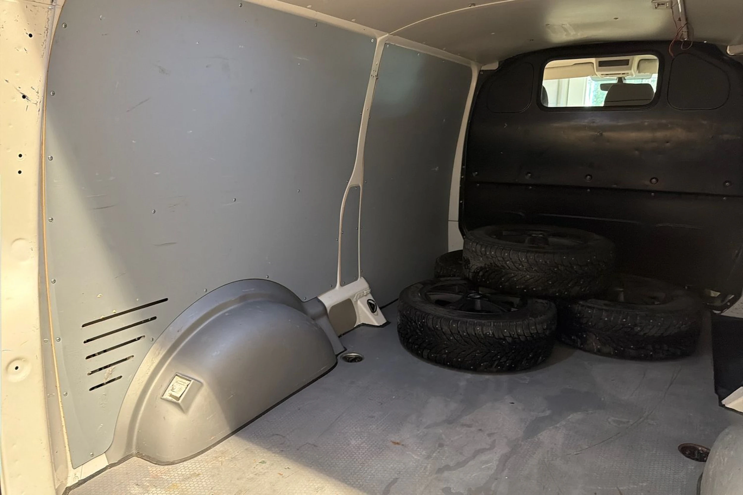 Valkoinen Volkswagen TRANSPORTER 2017 kuva 31.