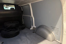 Valkoinen Volkswagen TRANSPORTER 2017 kuva 32.