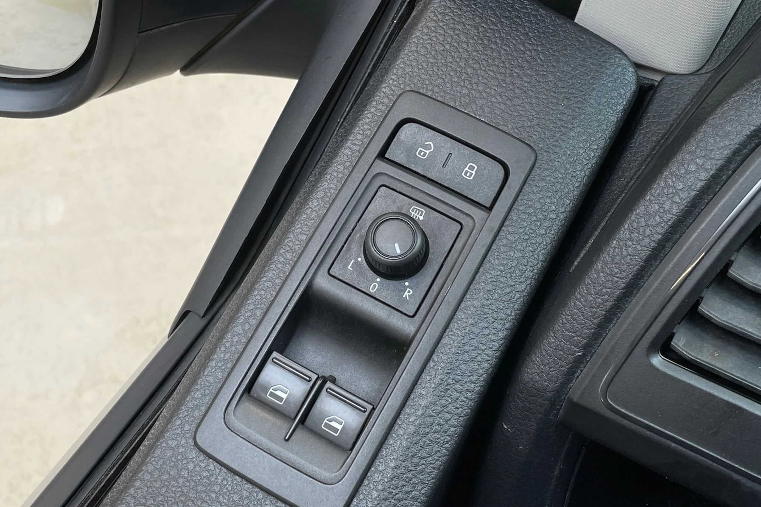 hopea Volkswagen Transporter 2017 kuva 27.