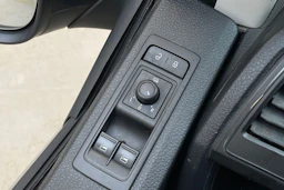 hopea Volkswagen Transporter 2017 kuva 27.