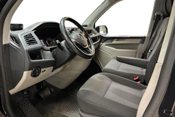 musta Volkswagen Transporter 2017 kuva 3.