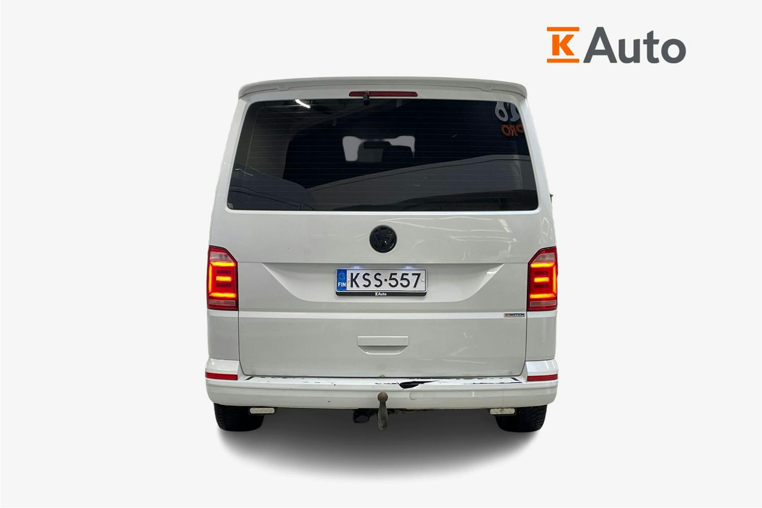 valkoinen Volkswagen Transporter 2017 kuva 4.