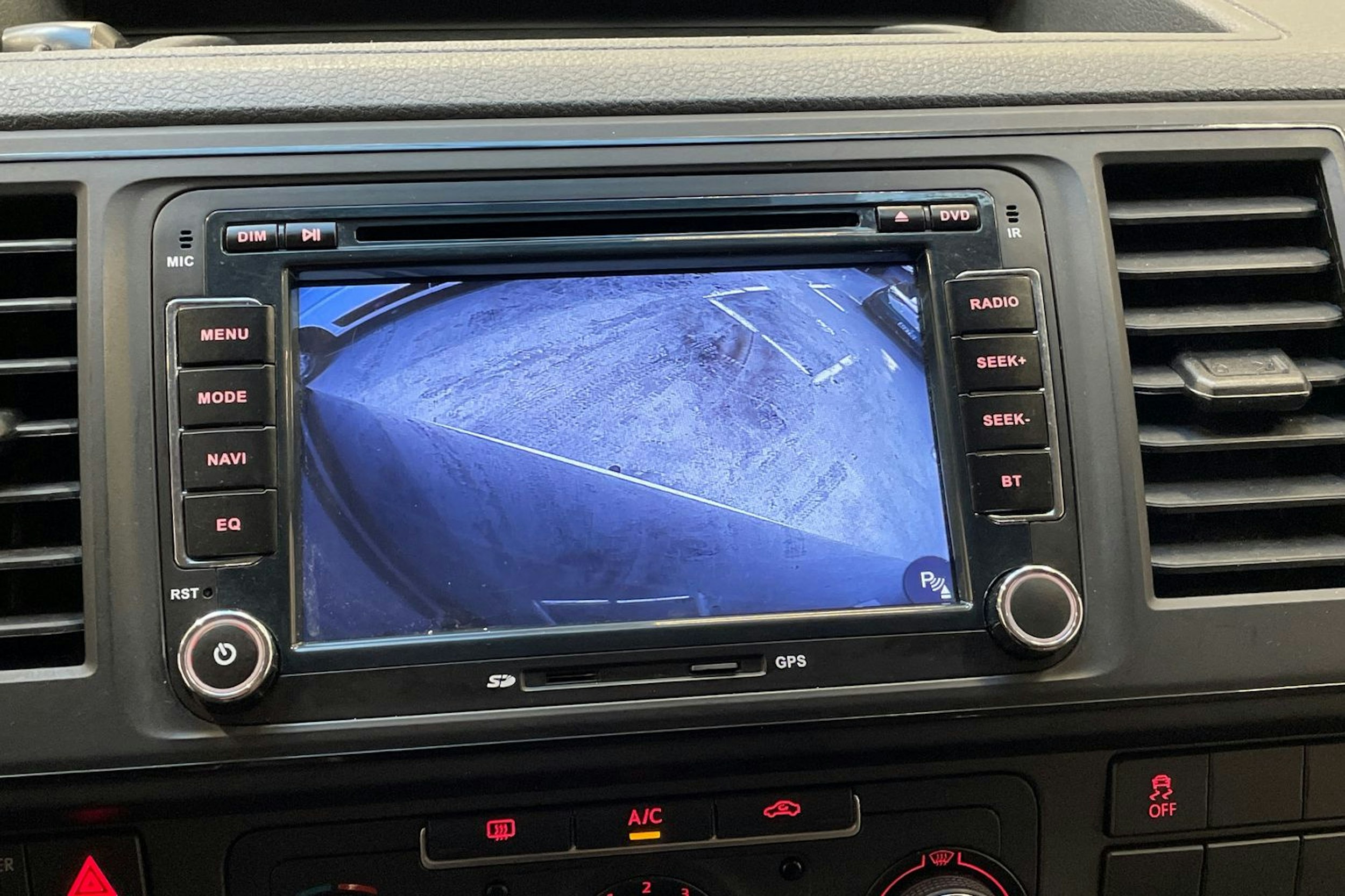 valkoinen Volkswagen Transporter 2017 kuva 21.