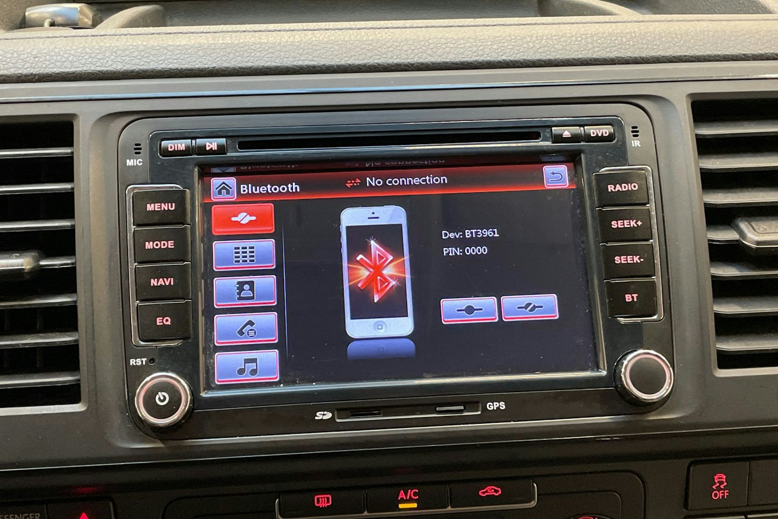 valkoinen Volkswagen Transporter 2017 kuva 22.