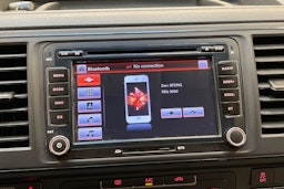 valkoinen Volkswagen Transporter 2017 kuva 22.