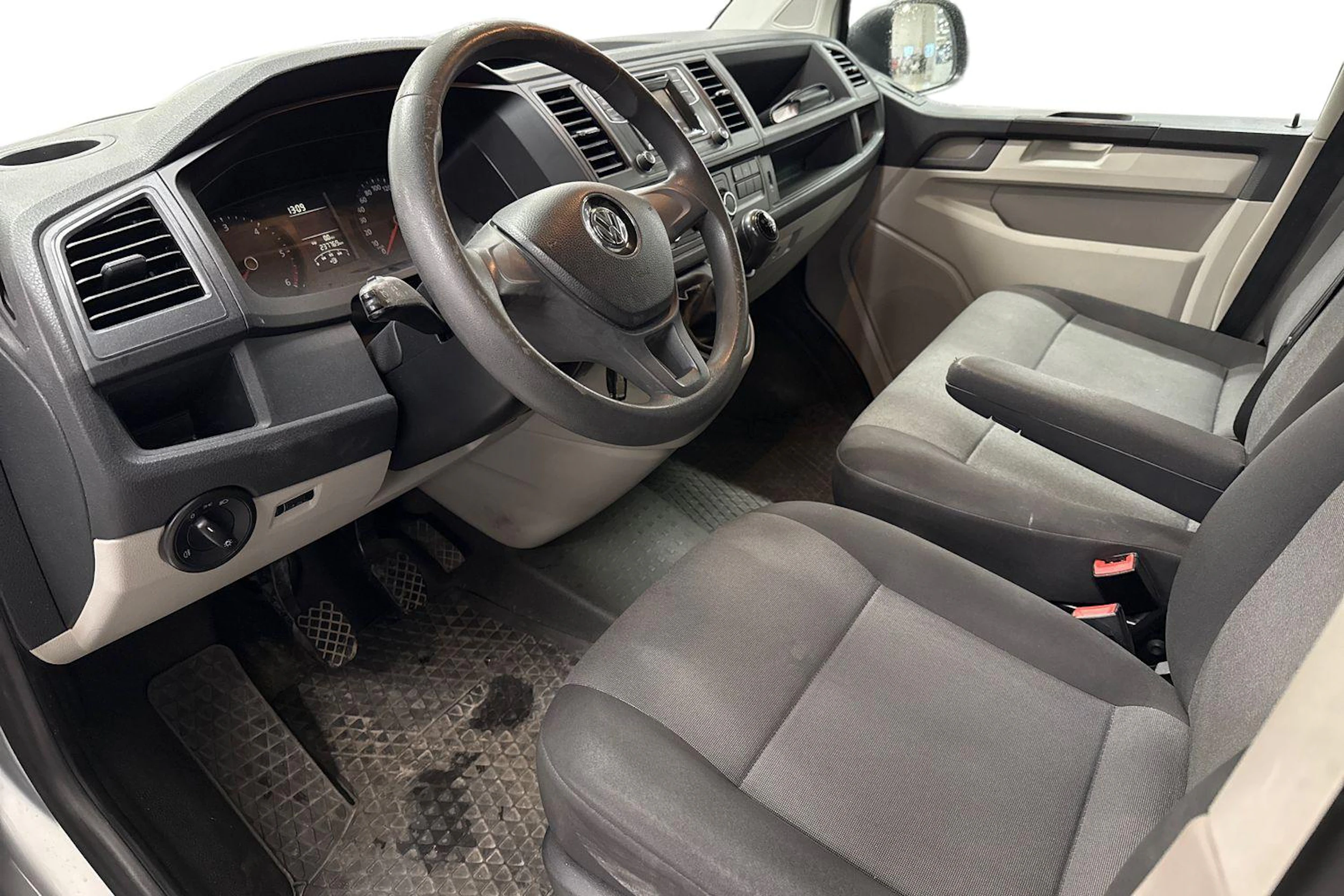 Hopea Volkswagen TRANSPORTER 2018 kuva 3.
