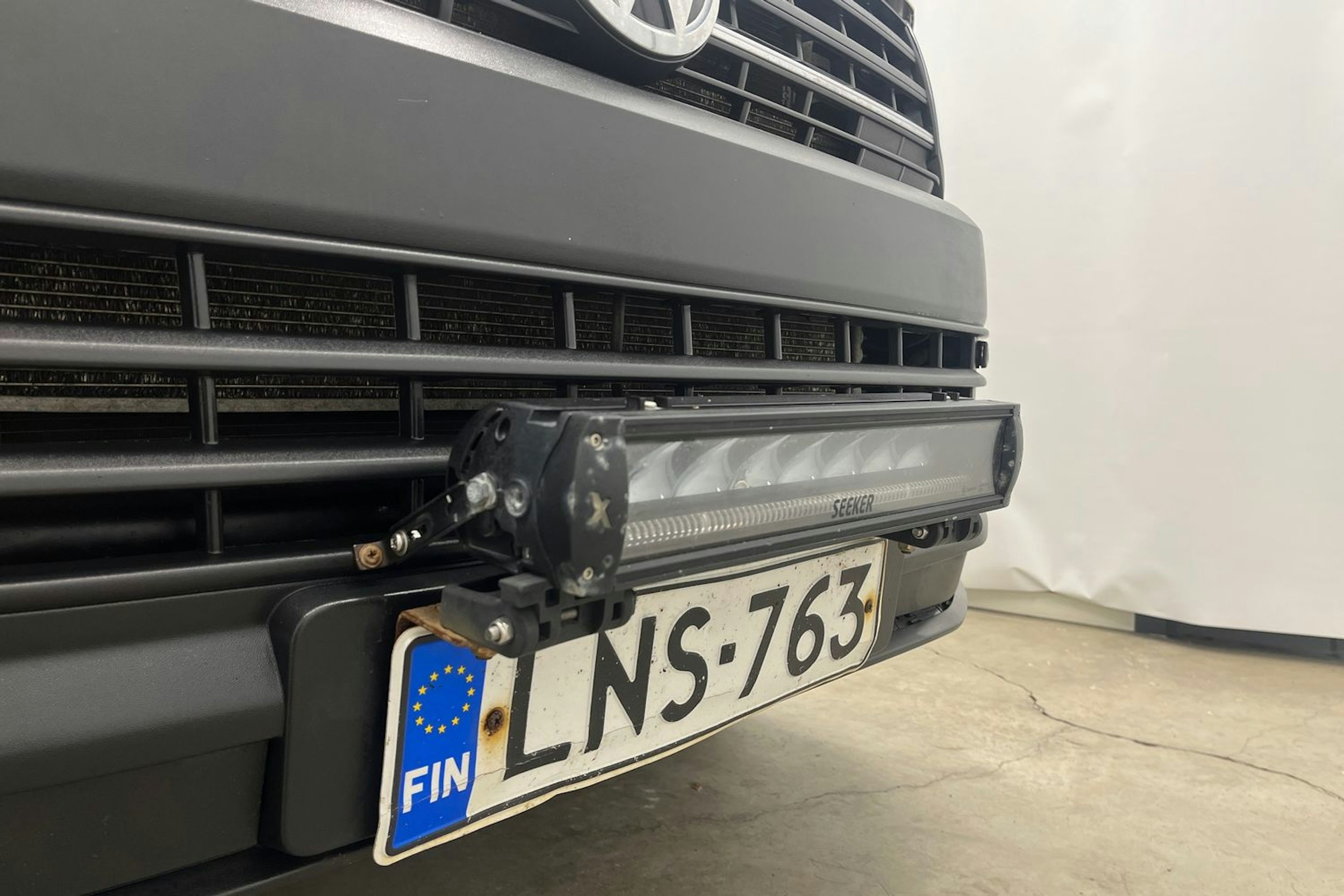 valkoinen Volkswagen Transporter 2017 kuva 21.