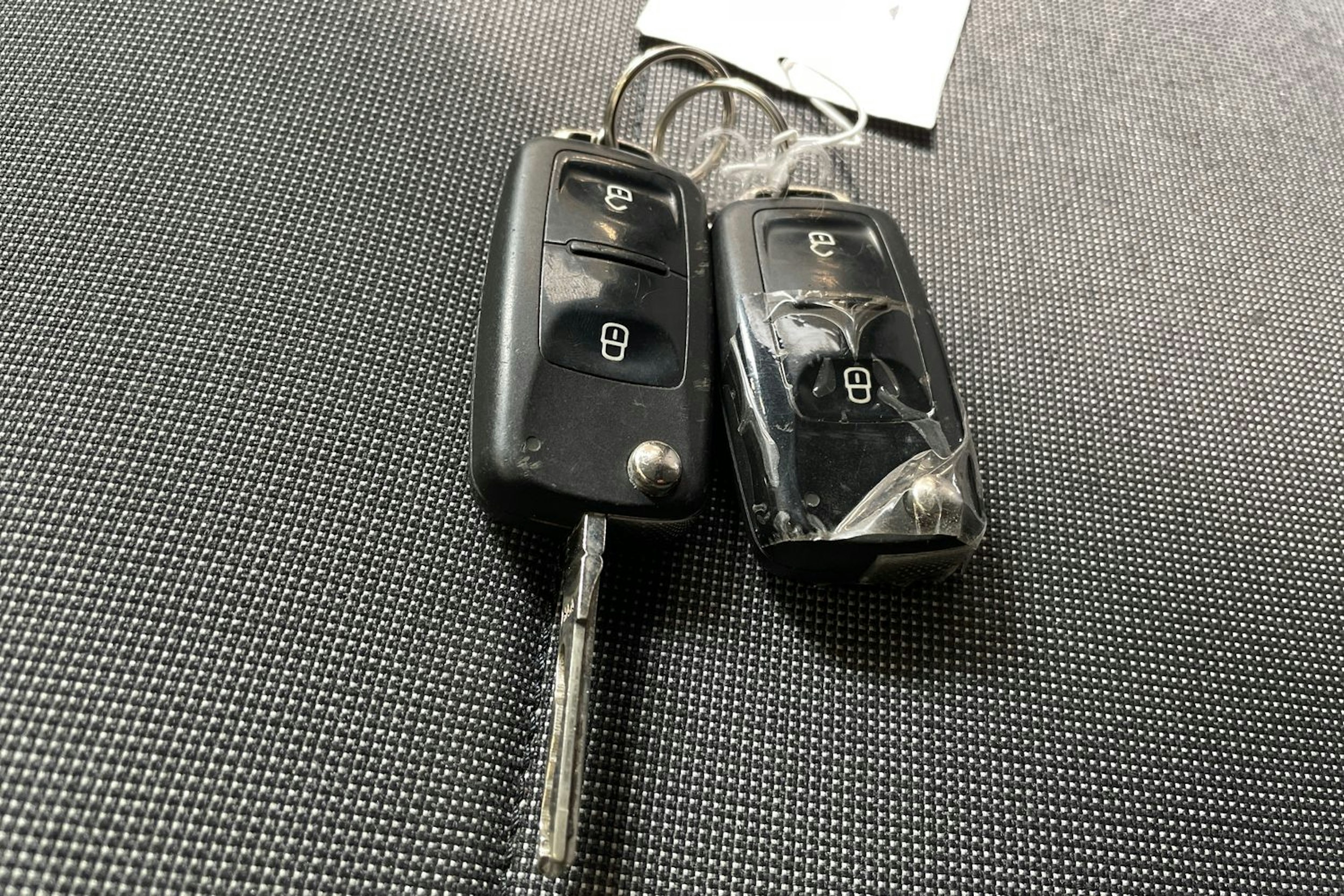 musta Volkswagen Transporter 2017 kuva 26.