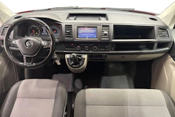 punainen Volkswagen Transporter 2017 kuva 9.