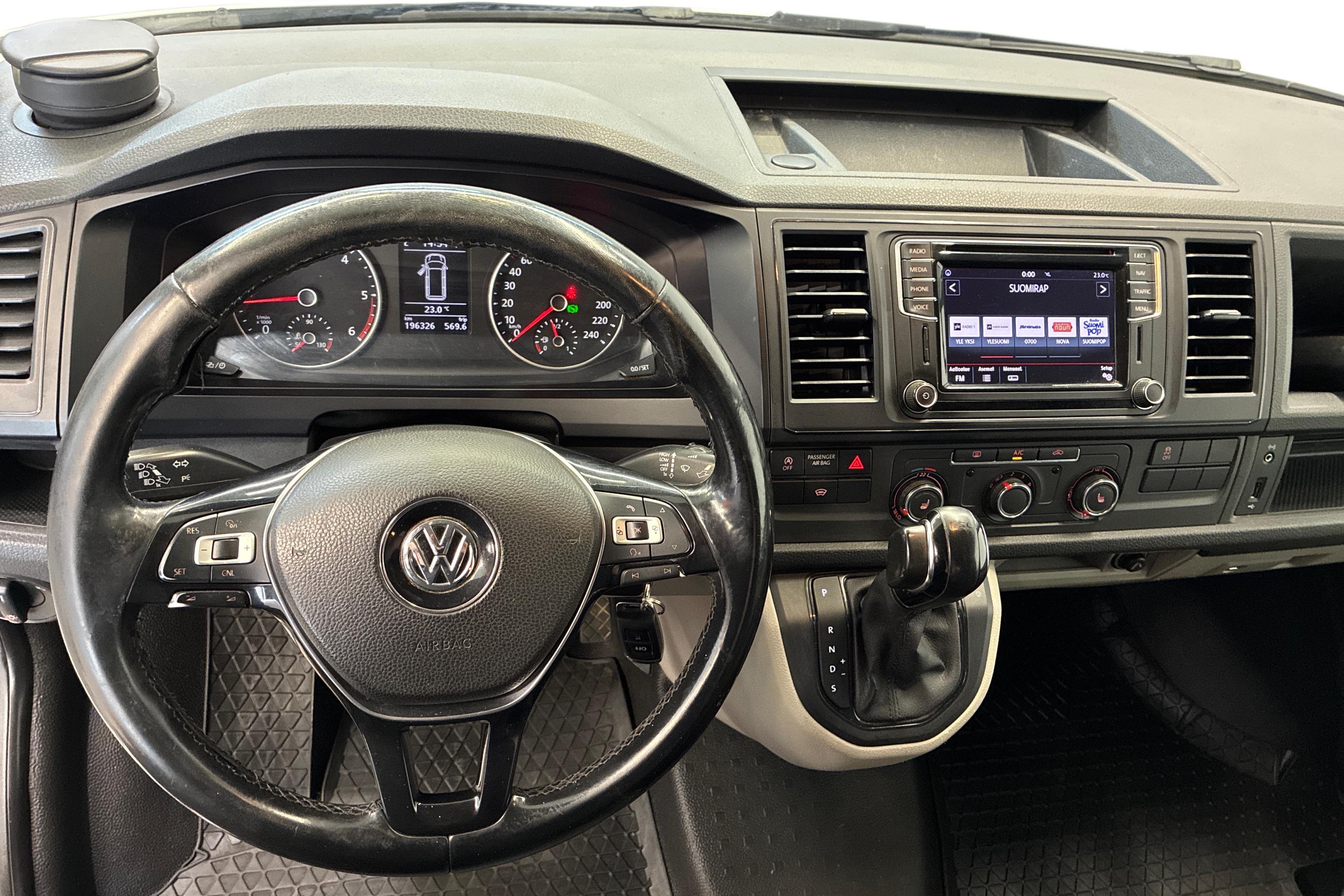 Volkswagen Transporter 2017, kuva 7/27
