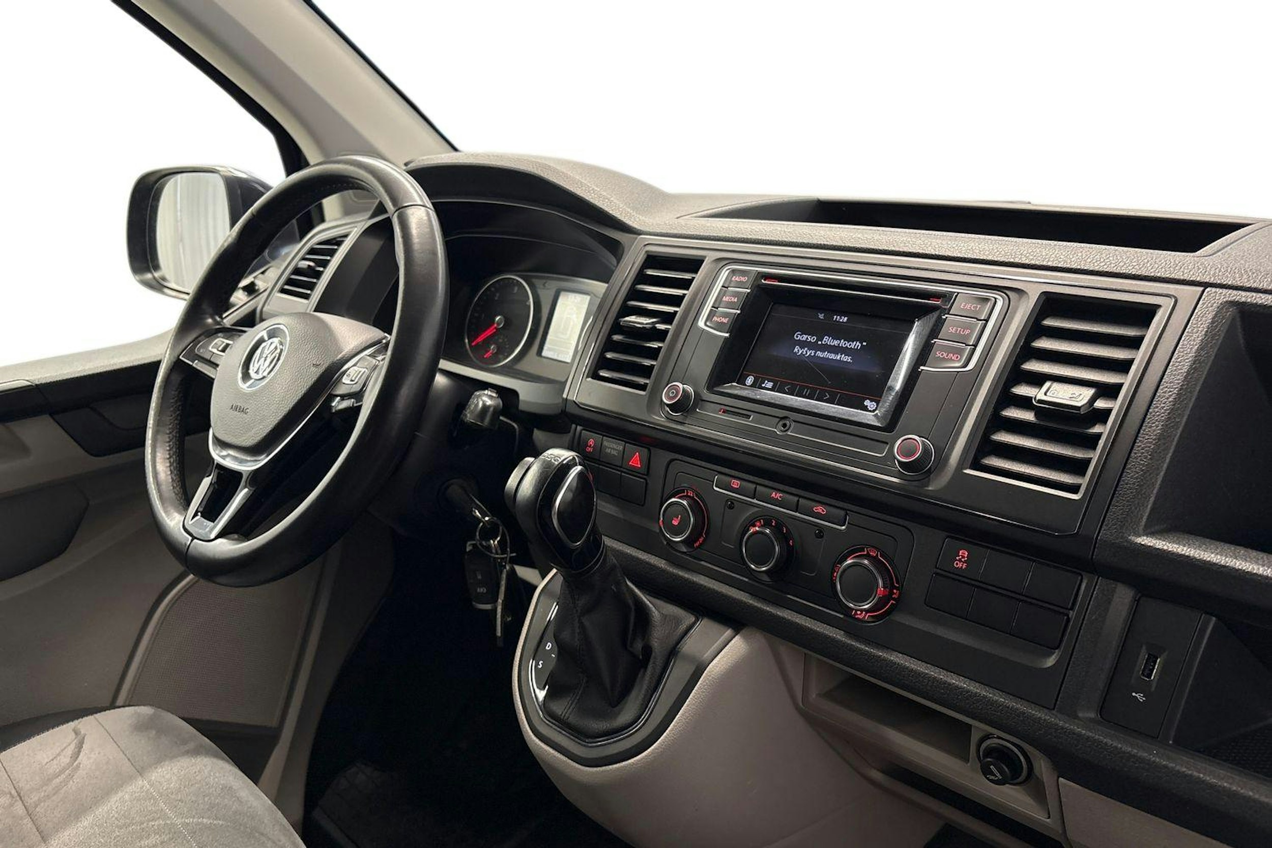 sininen Volkswagen Transporter 2018 kuva 10.