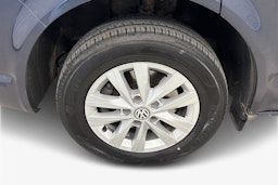 sininen Volkswagen Transporter 2018 kuva 11.