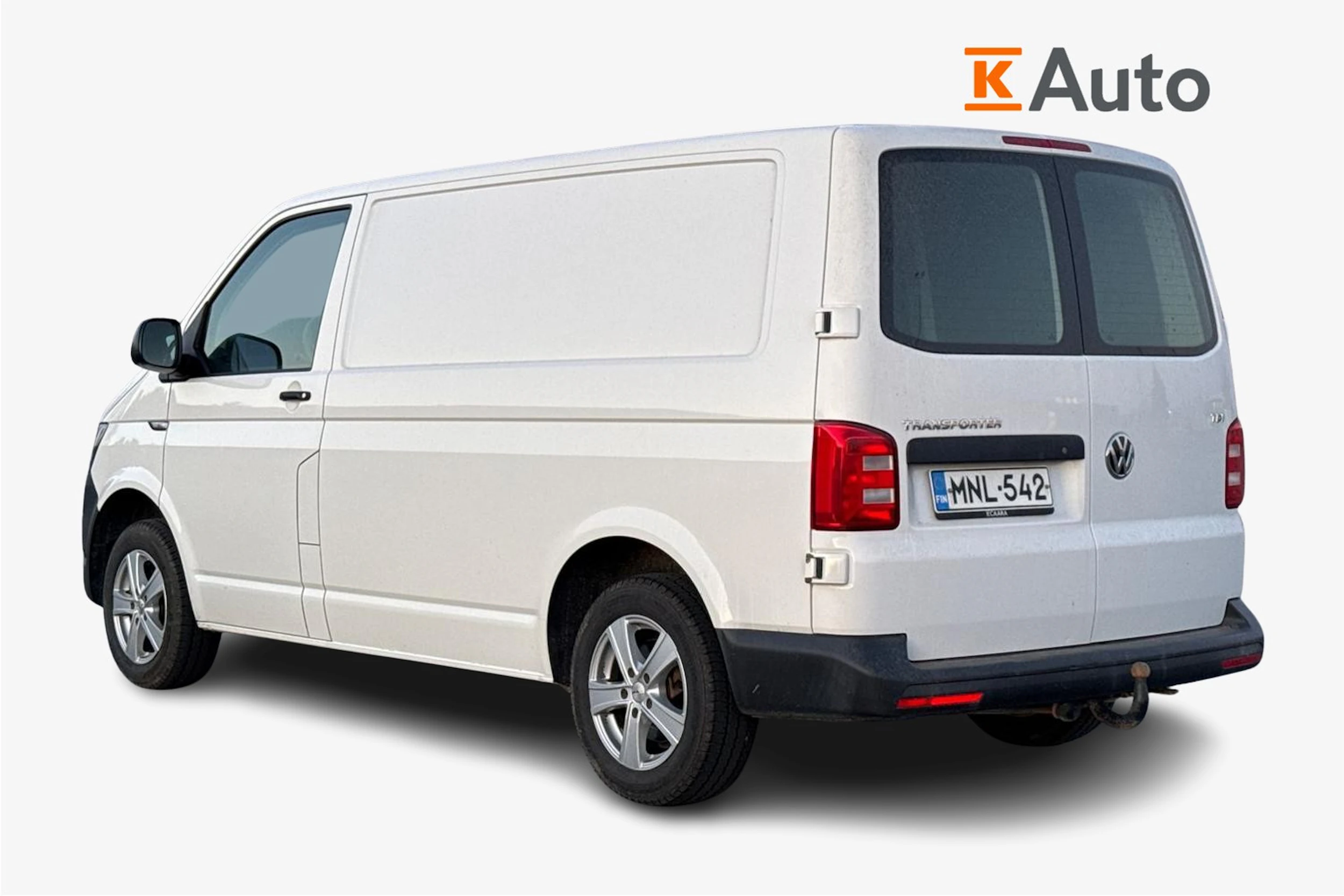 valkoinen Volkswagen Transporter 2017 kuva 2.