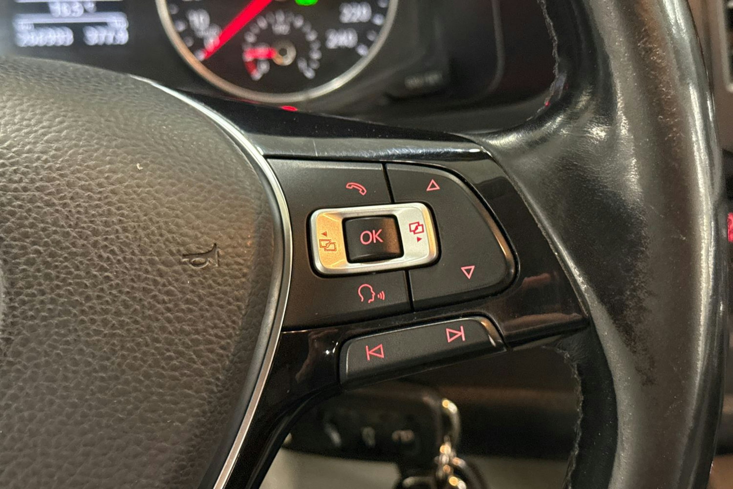 musta Volkswagen Transporter 2017 kuva 13.