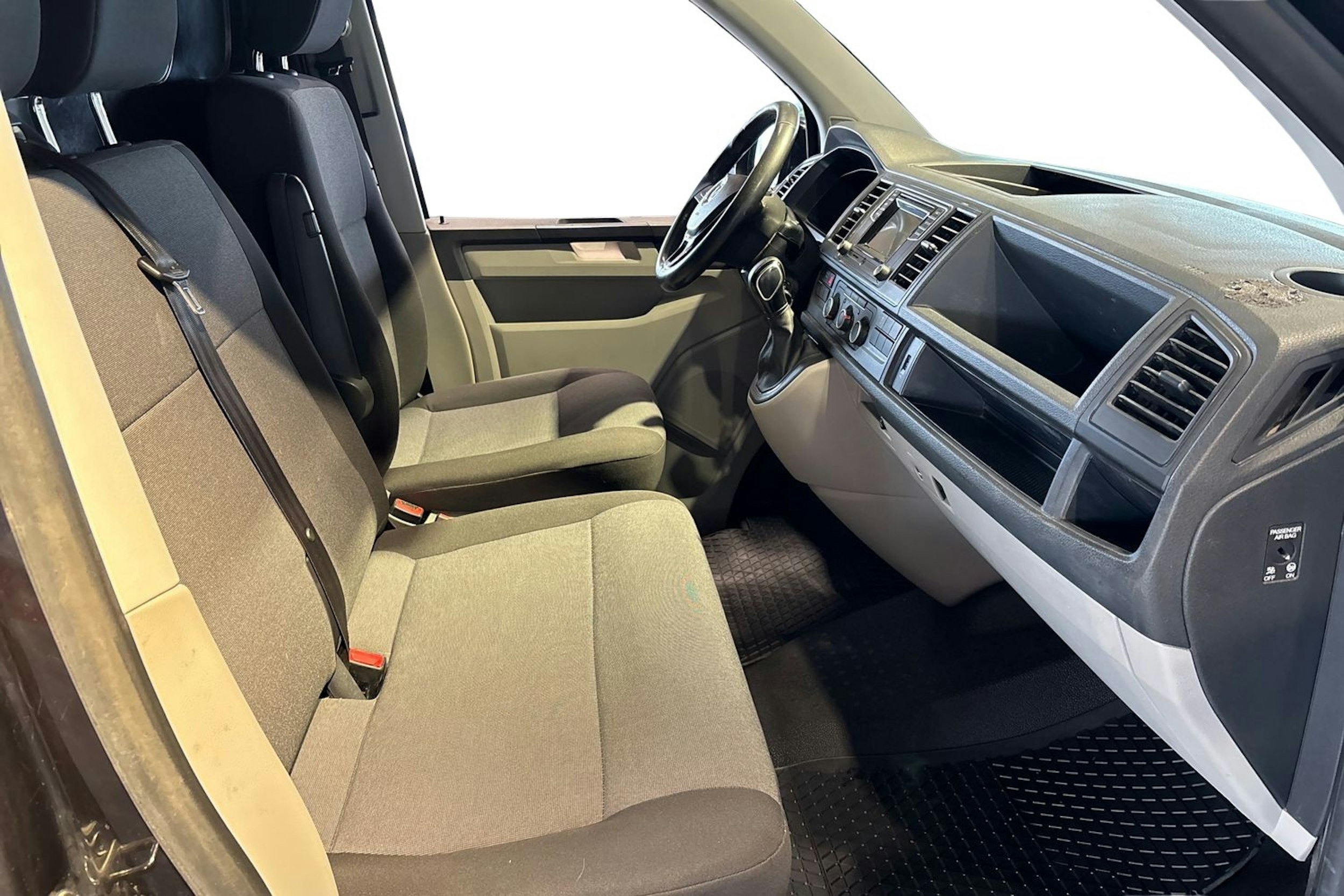 musta Volkswagen Transporter 2017 kuva 10.