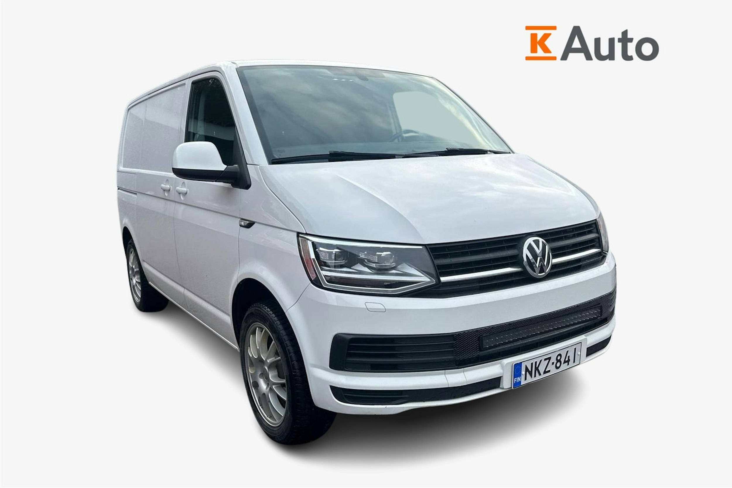 valkoinen Volkswagen Transporter 2017 kuva 1.
