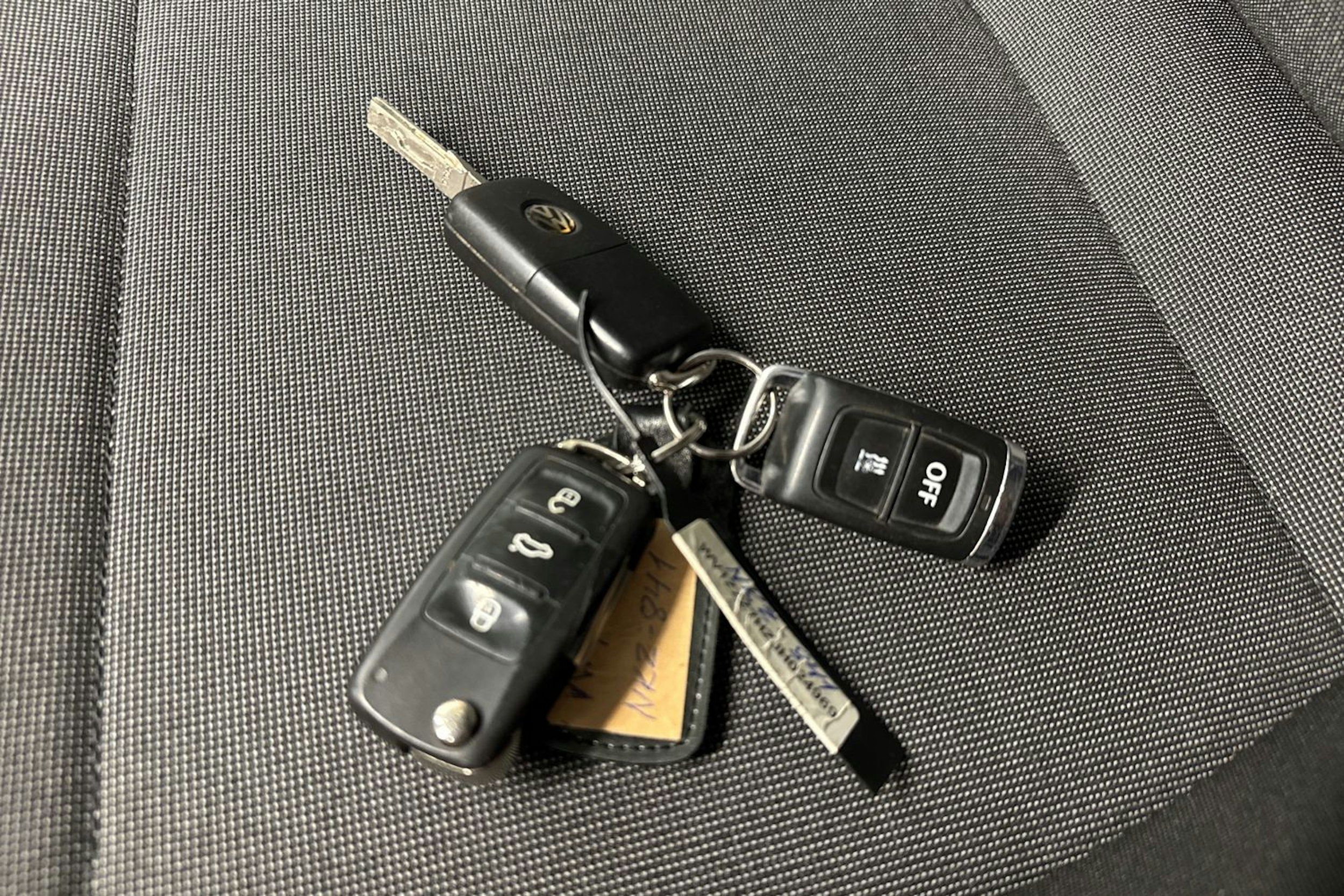 valkoinen Volkswagen Transporter 2018 kuva 20.