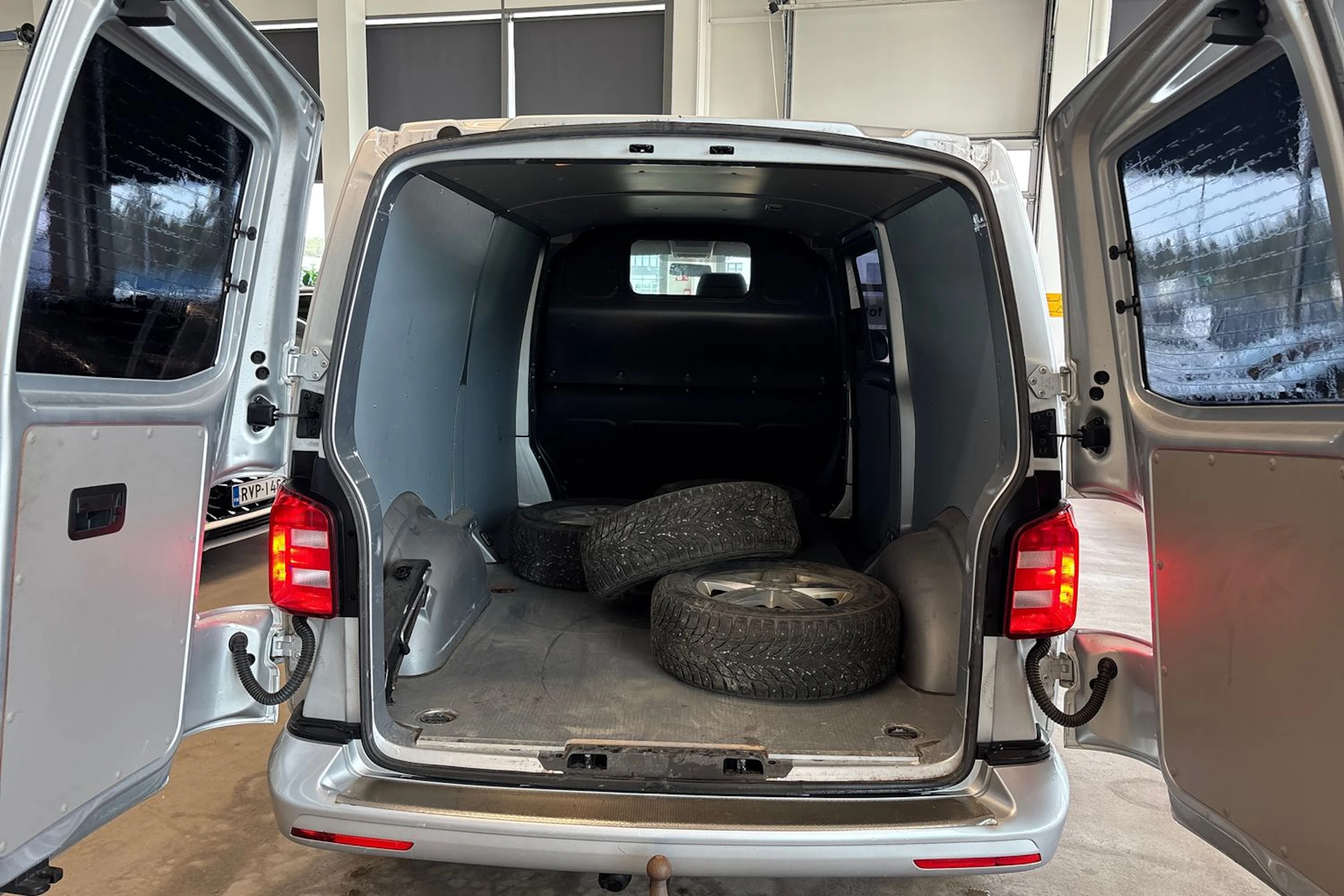hopea Volkswagen Transporter 2017 kuva 5.