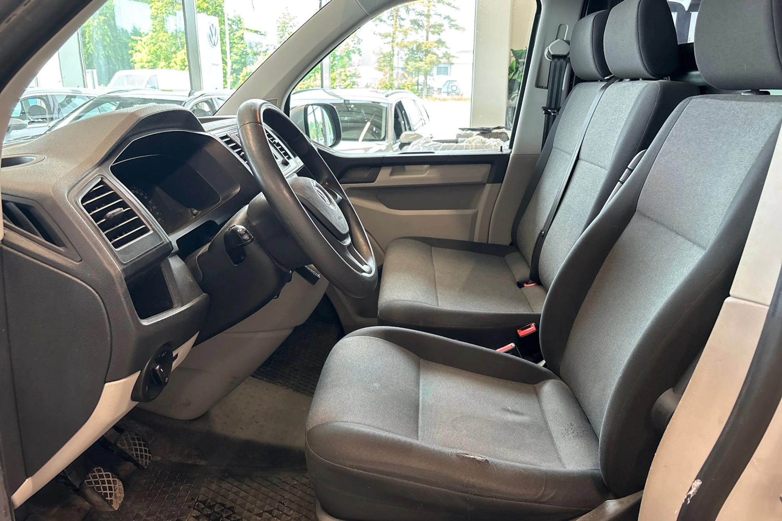 hopea Volkswagen Transporter 2017 kuva 6.