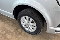 hopea Volkswagen Transporter 2017 kuva 13.
