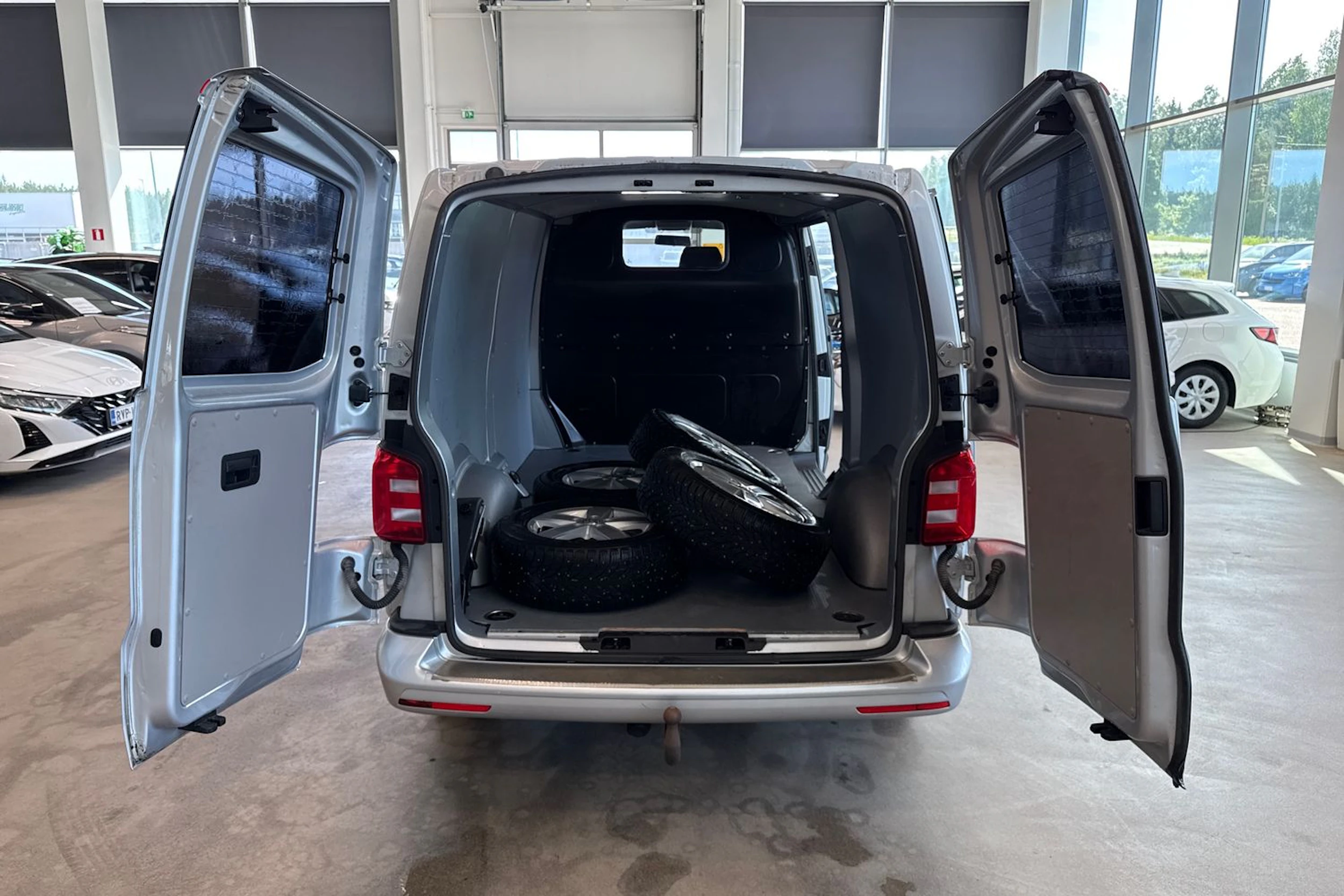 hopea Volkswagen Transporter 2017 kuva 18.