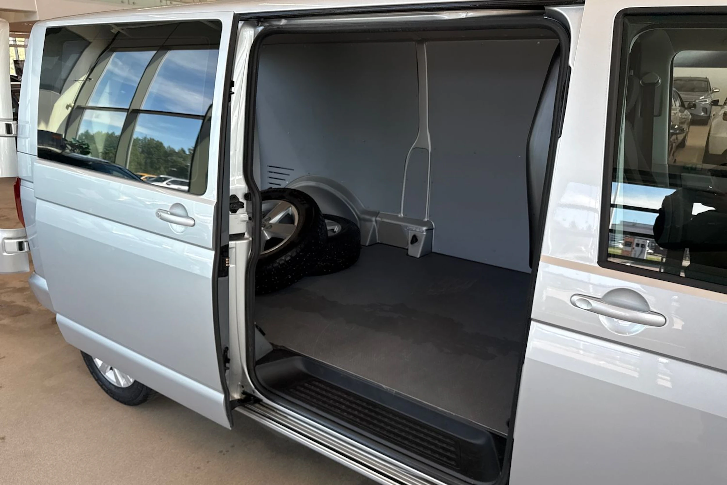 hopea Volkswagen Transporter 2017 kuva 20.
