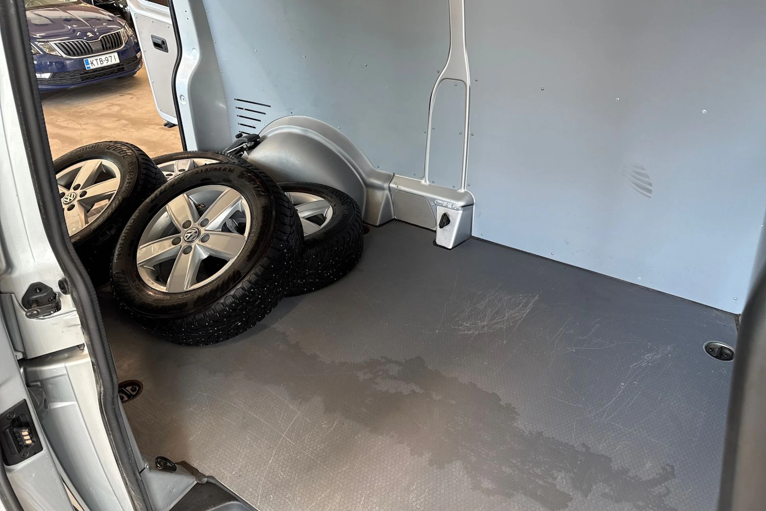hopea Volkswagen Transporter 2017 kuva 22.