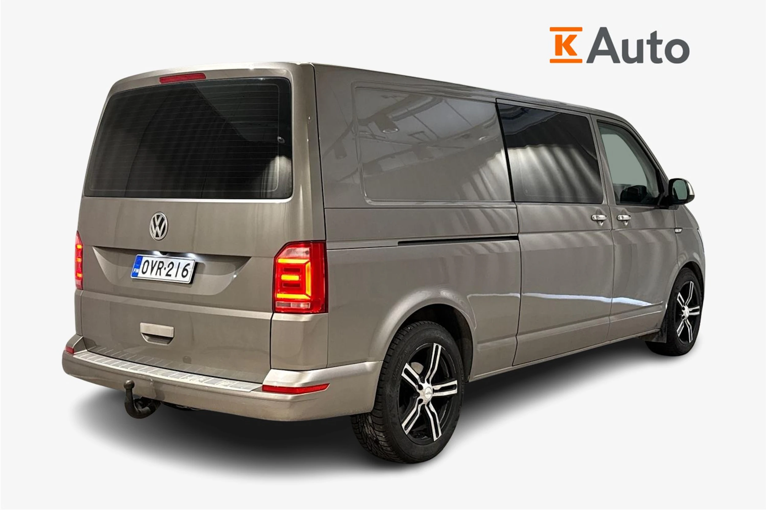 ruskea (beige) Volkswagen Transporter 2017 kuva 2.