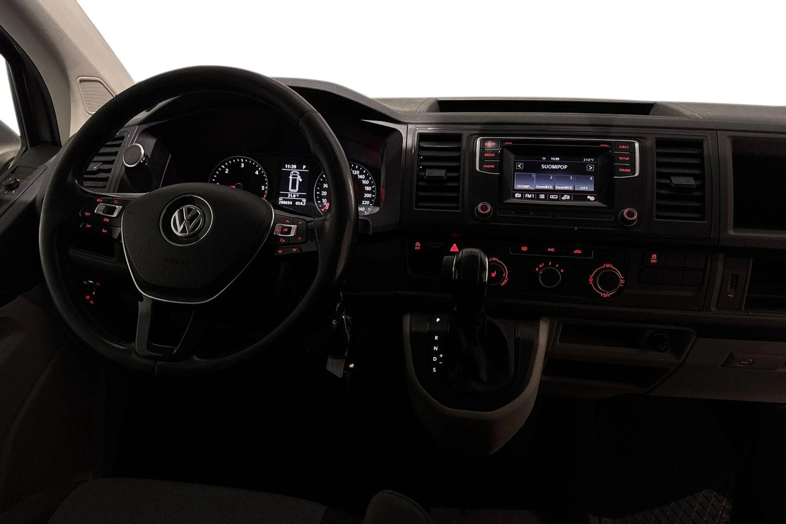 ruskea (beige) Volkswagen Transporter 2017 kuva 7.
